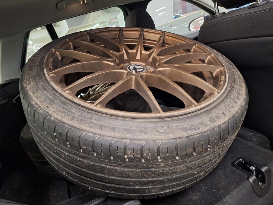 MERCEDES-BENZ C 2016