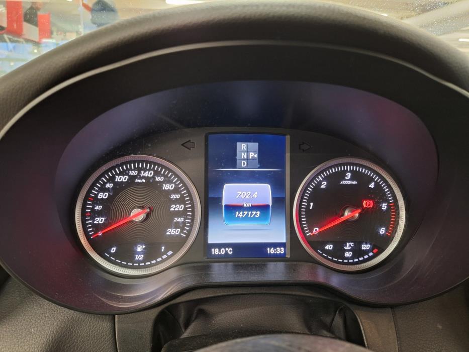 MERCEDES-BENZ C 2016