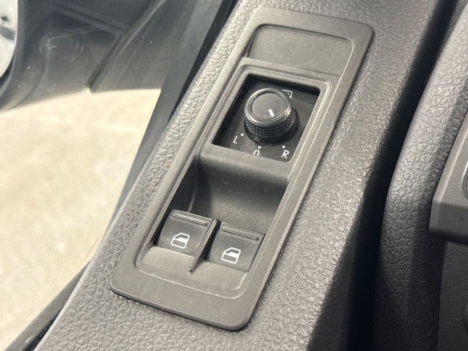 VOLKSWAGEN Transporter 2019