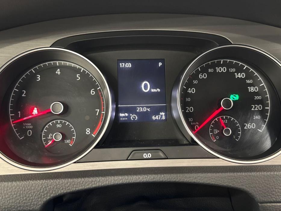 VOLKSWAGEN Golf 2015