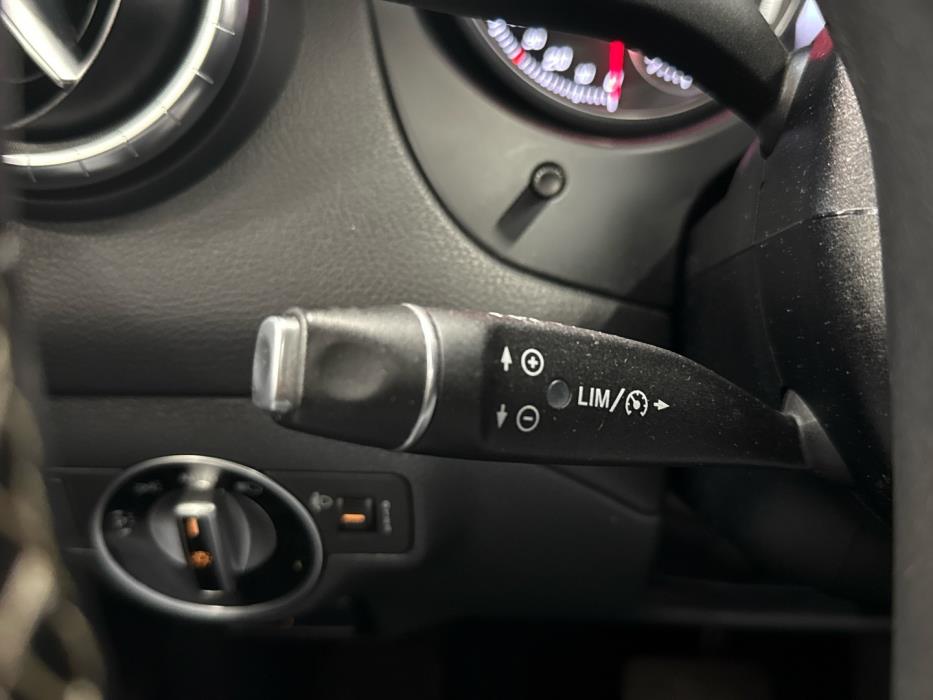 MERCEDES-BENZ CLA 2018