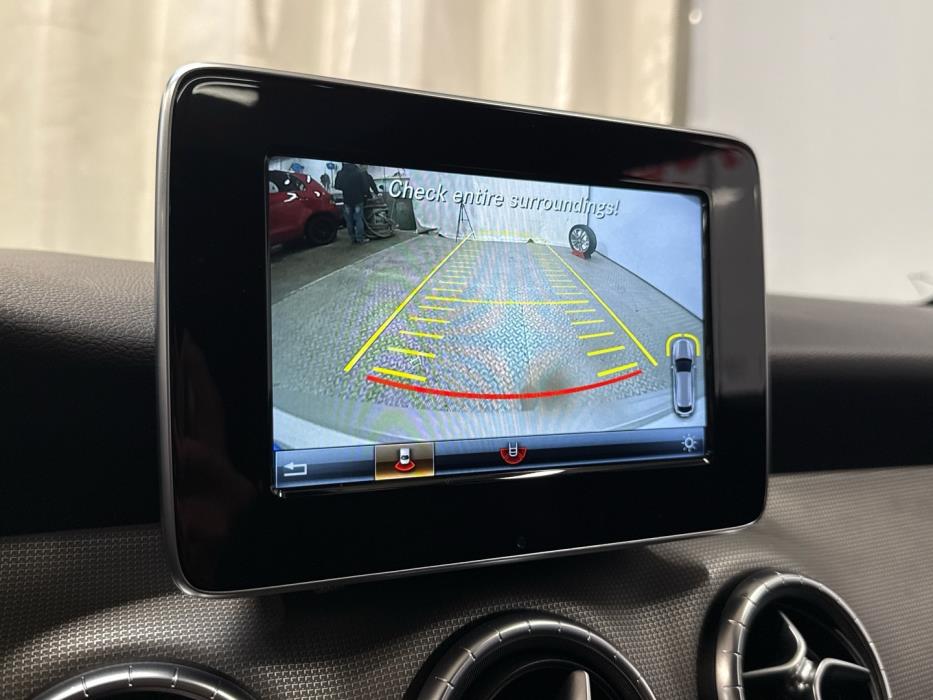 MERCEDES-BENZ CLA 2018