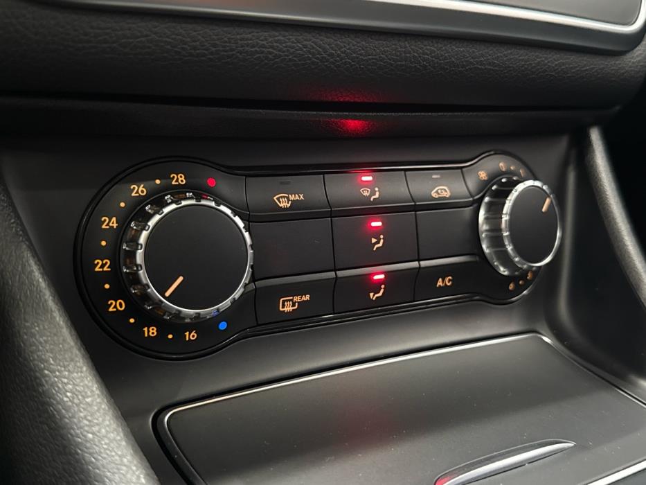 MERCEDES-BENZ CLA 2018