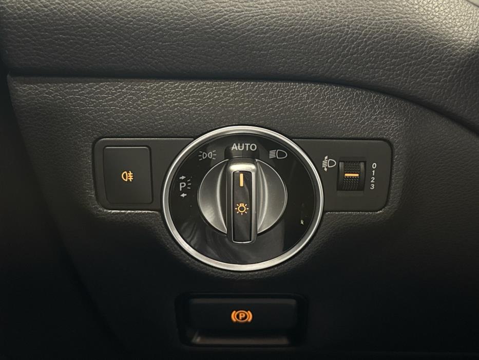 MERCEDES-BENZ CLA 2018