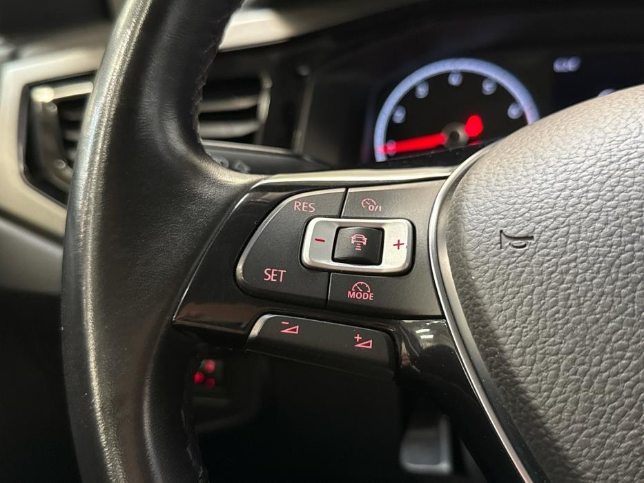 VOLKSWAGEN Polo 2020