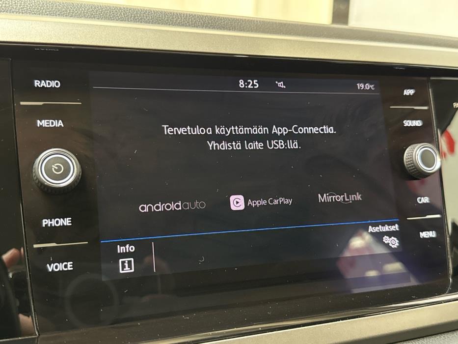 VOLKSWAGEN Polo 2020