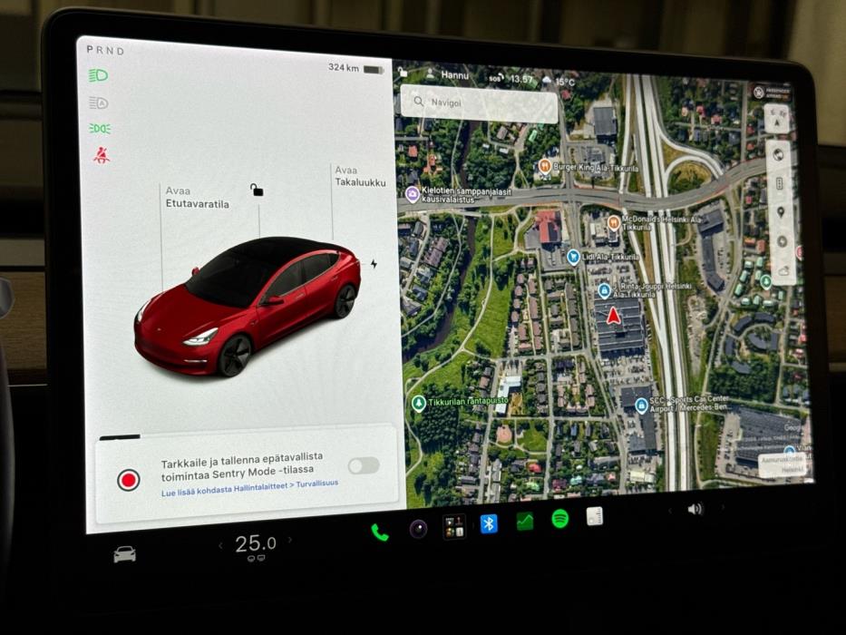 TESLA Model 3 2021
