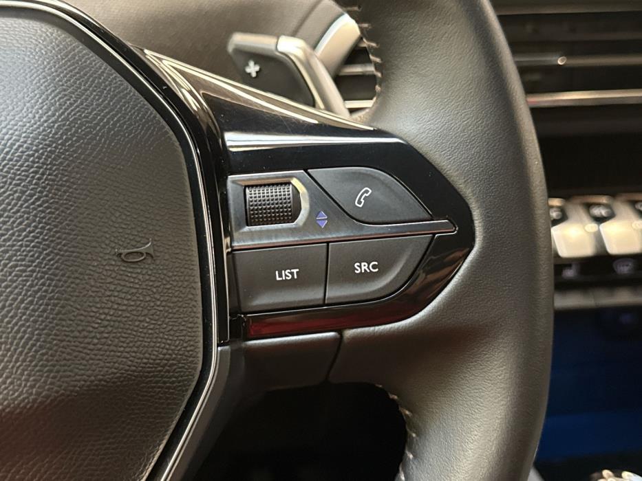 PEUGEOT 3008 2023