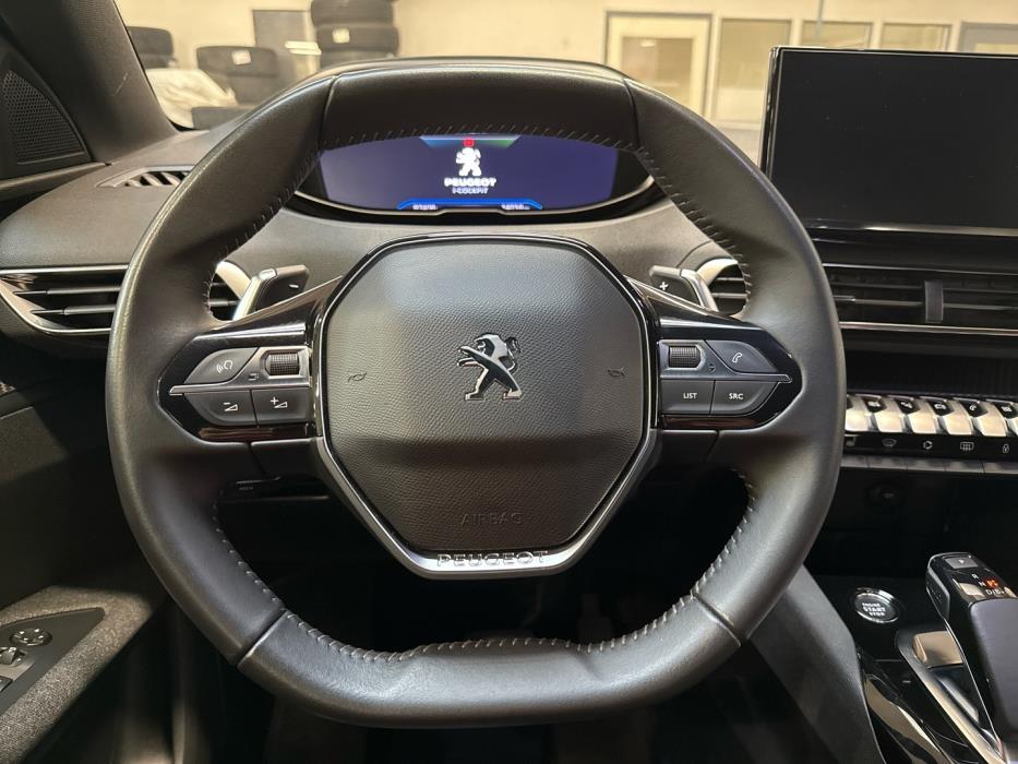 PEUGEOT 3008 2023