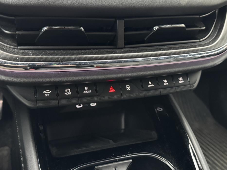 SKODA Enyaq 2023