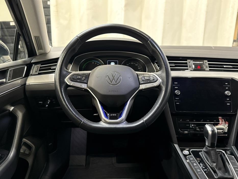 VOLKSWAGEN Passat 2021