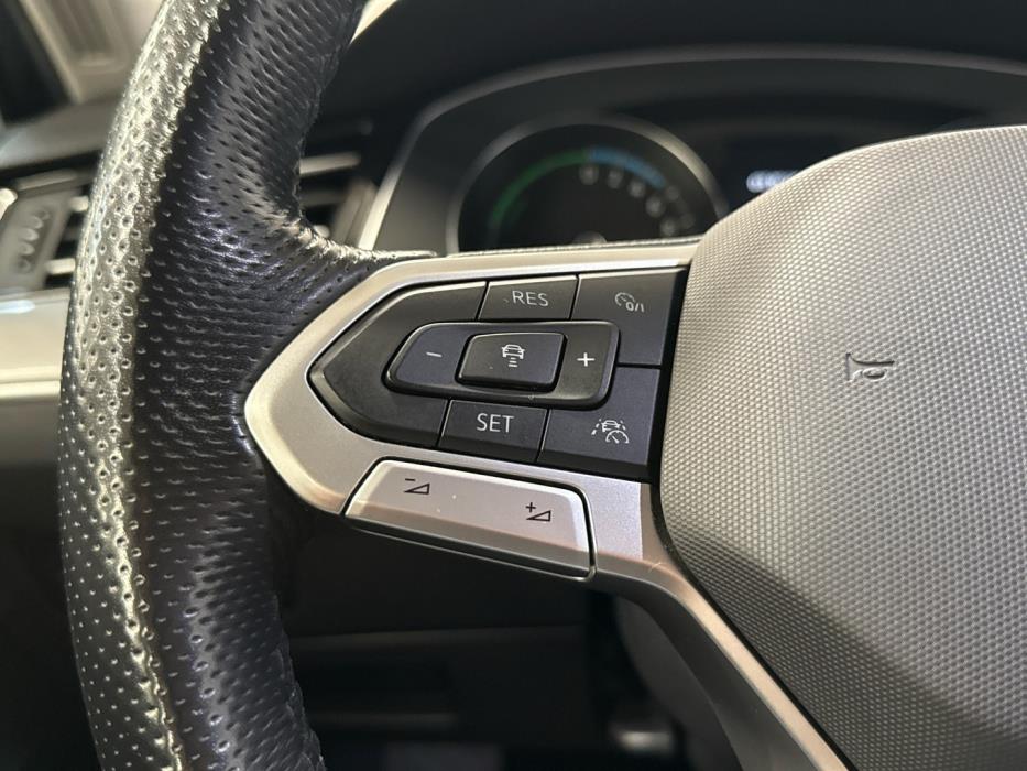 VOLKSWAGEN Passat 2021