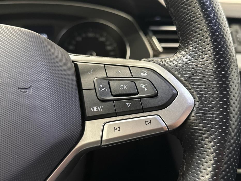 VOLKSWAGEN Passat 2021