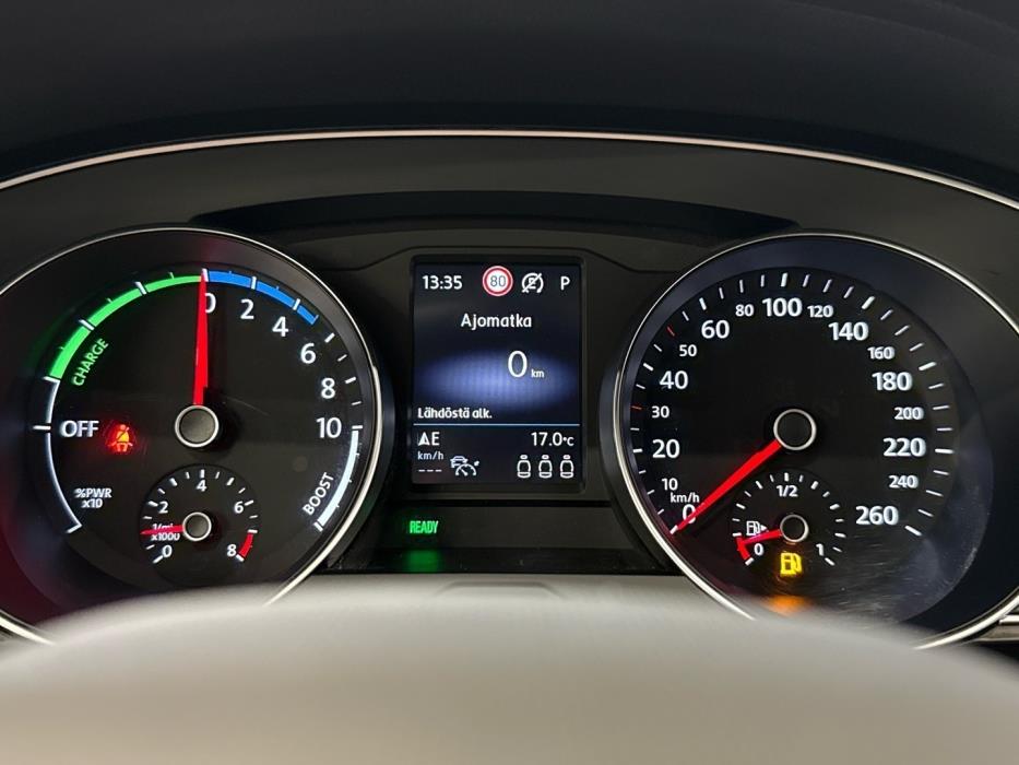 VOLKSWAGEN Passat 2021