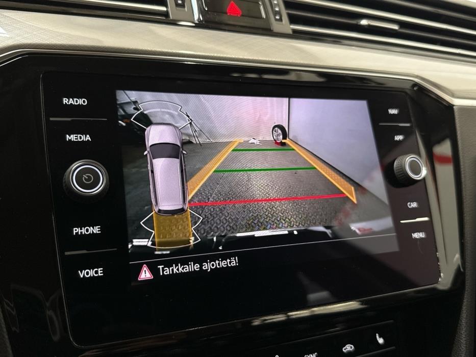 VOLKSWAGEN Passat 2021