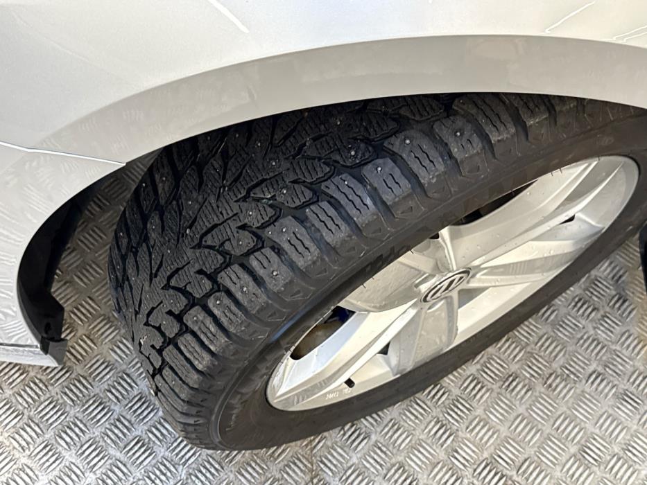 VOLKSWAGEN Passat 2020