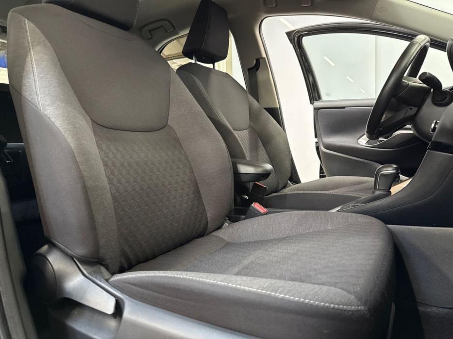 TOYOTA Yaris 2024