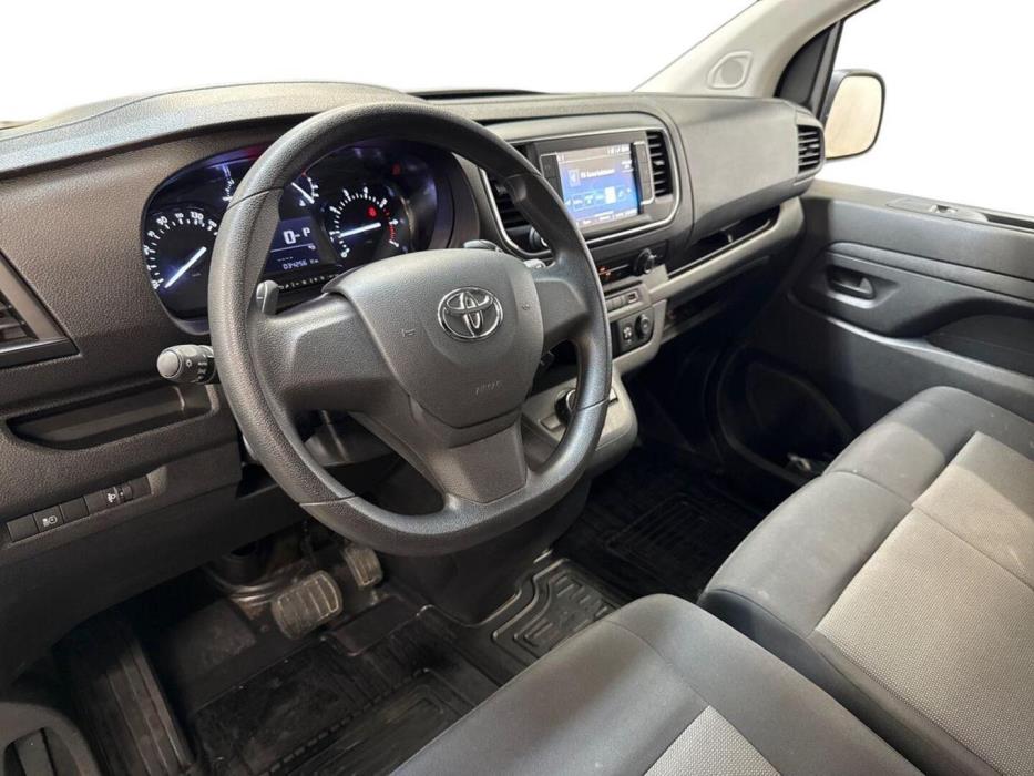 TOYOTA Proace 2024