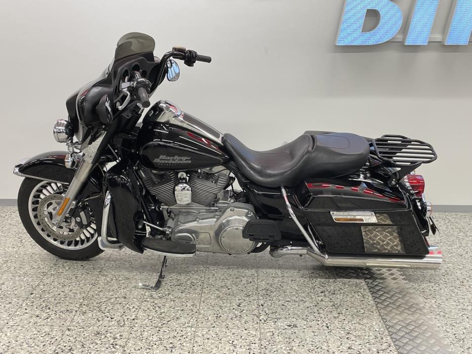 HARLEY-DAVIDSON TOURING 2009