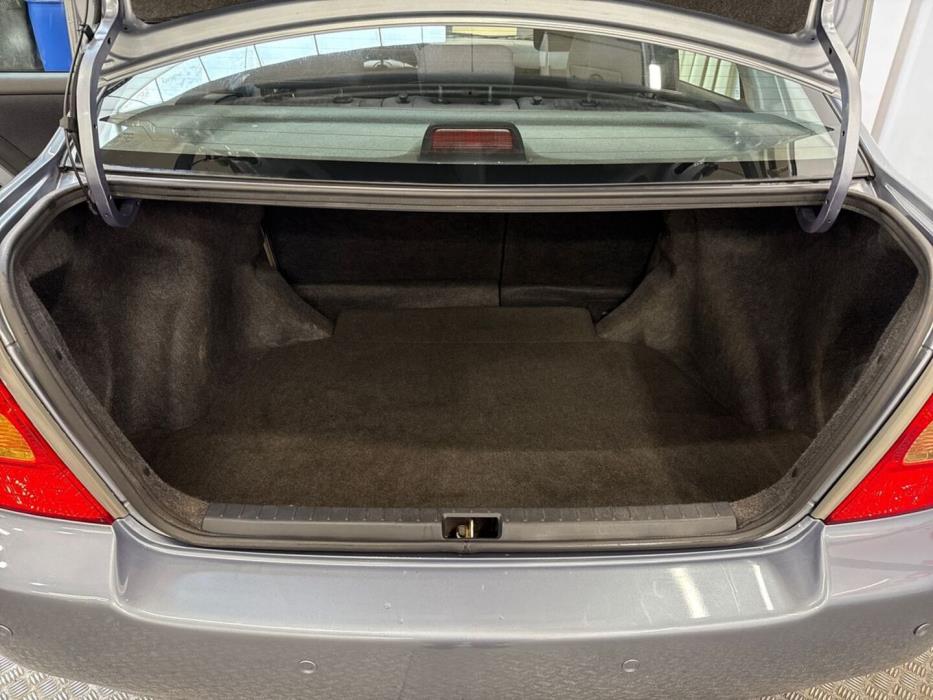 TOYOTA Corolla 2002