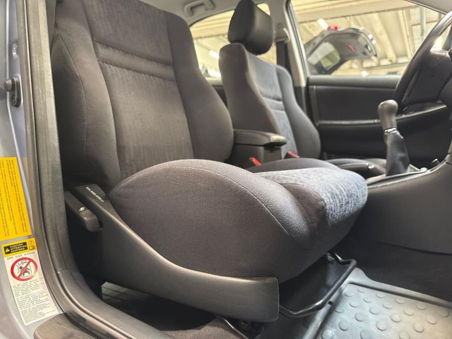 TOYOTA Corolla 2002