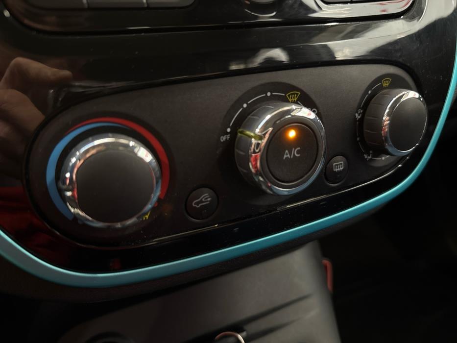 RENAULT Captur 2017