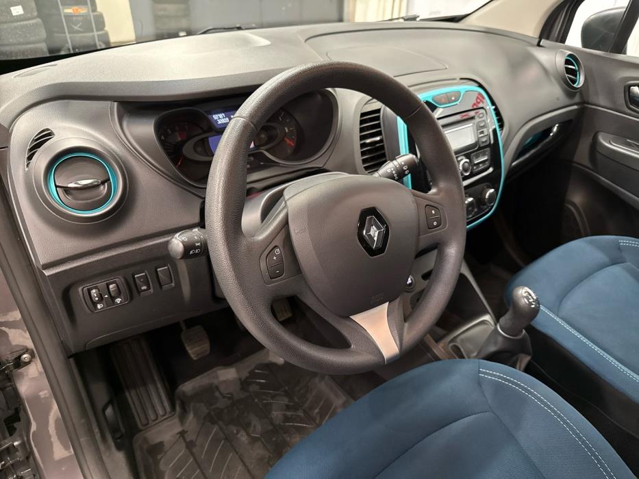 RENAULT Captur 2017