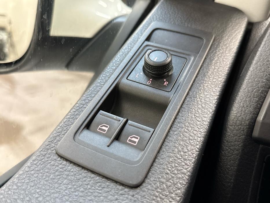 VOLKSWAGEN Transporter 2017