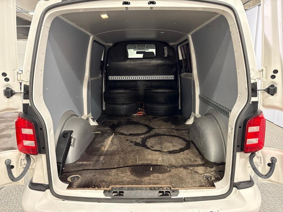 VOLKSWAGEN Transporter 2017