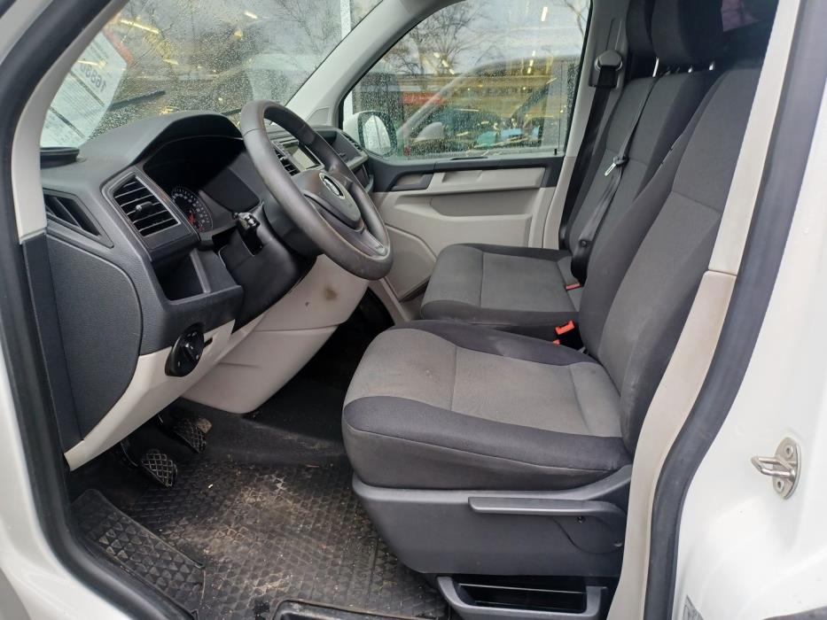 VOLKSWAGEN Transporter 2017