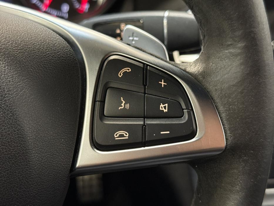 MERCEDES-BENZ A 2017