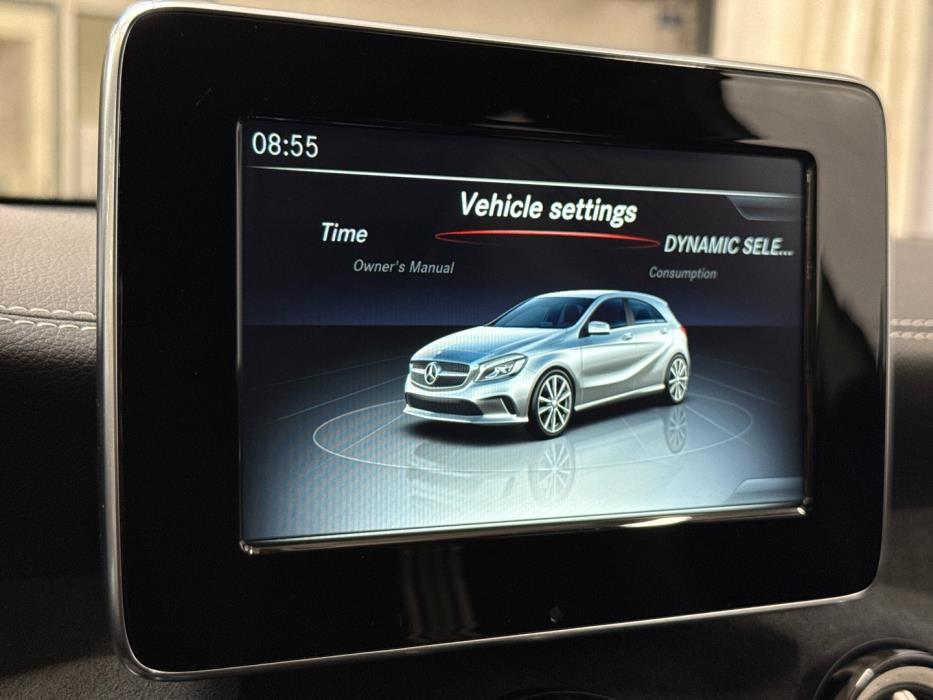 MERCEDES-BENZ A 2017