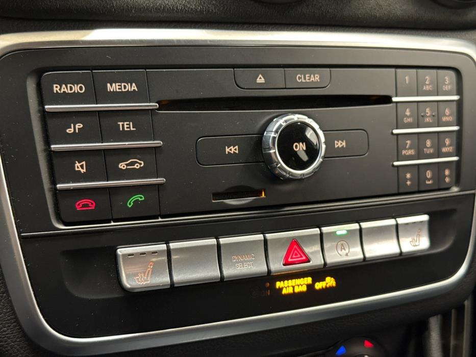 MERCEDES-BENZ A 2017