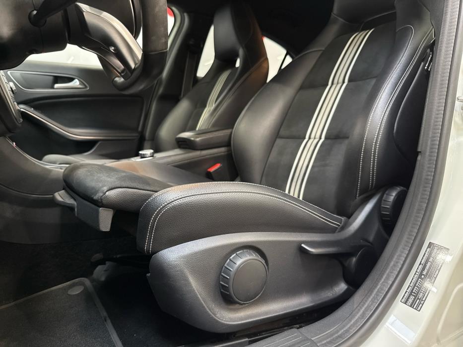 MERCEDES-BENZ A 2017