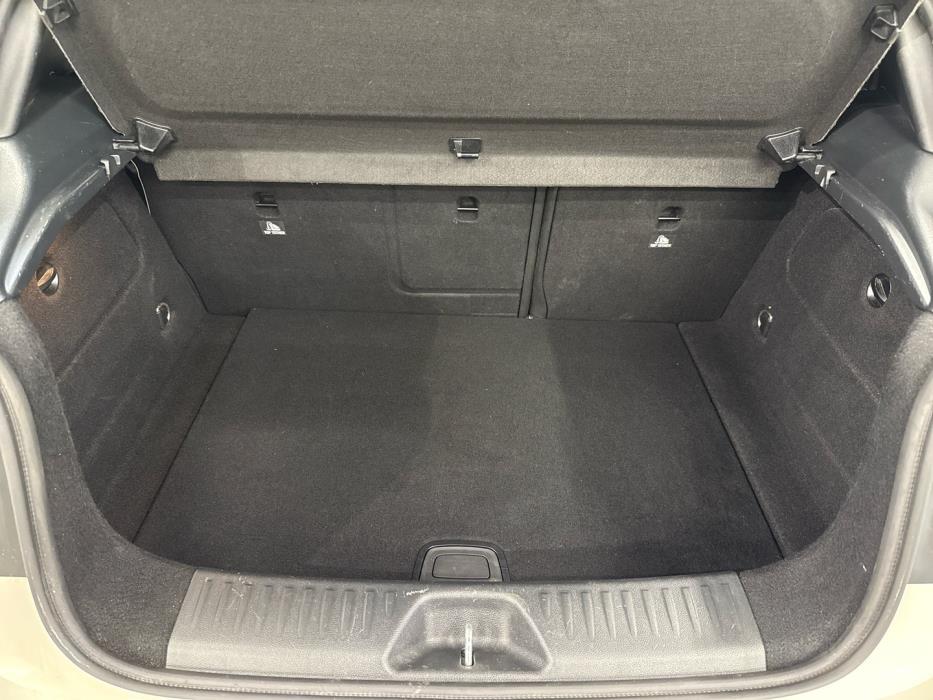 MERCEDES-BENZ A 2017