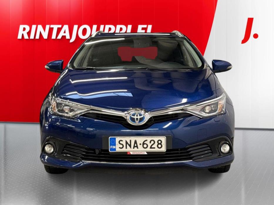 TOYOTA Auris 2016