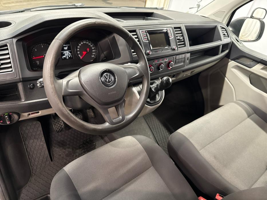 VOLKSWAGEN Transporter 2016