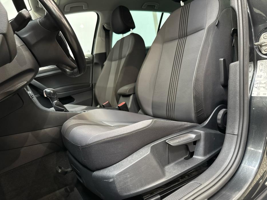 VOLKSWAGEN Golf 2017