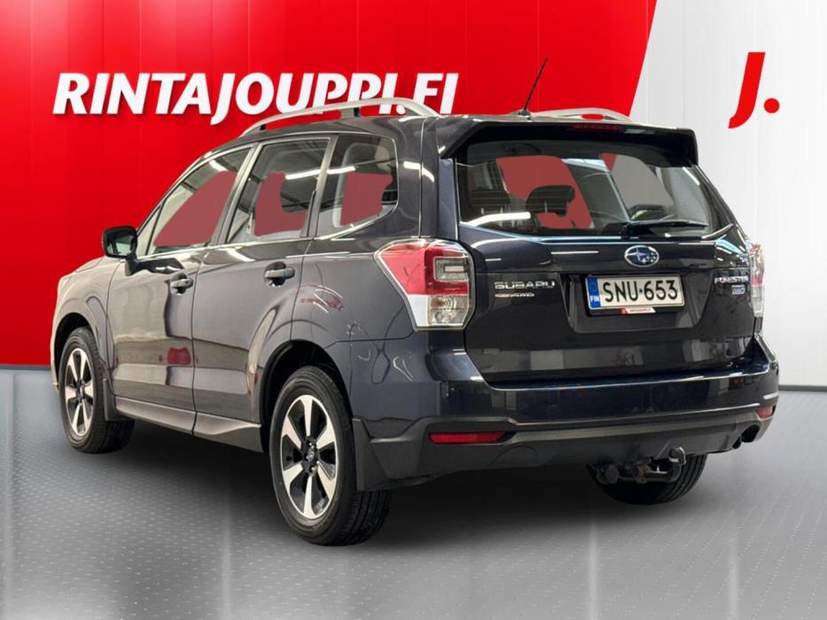 SUBARU Forester 2016