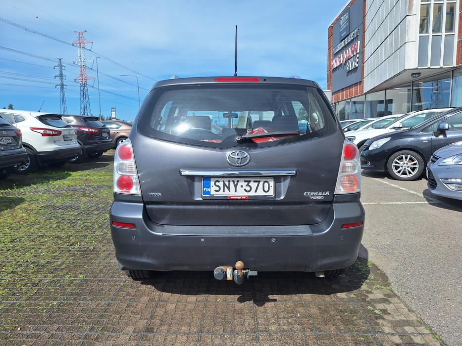 TOYOTA Corolla Verso 2008
