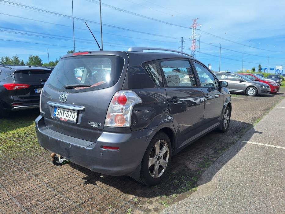 TOYOTA Corolla Verso 2008