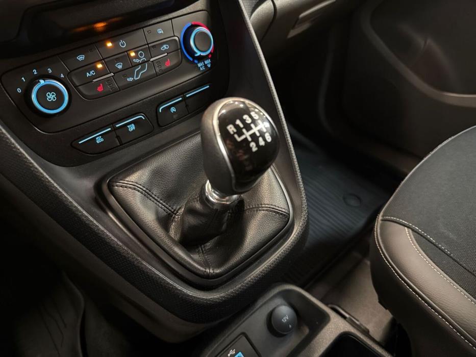 FORD Transit Connect 2023