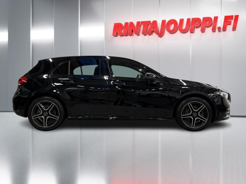 MERCEDES-BENZ A 2021