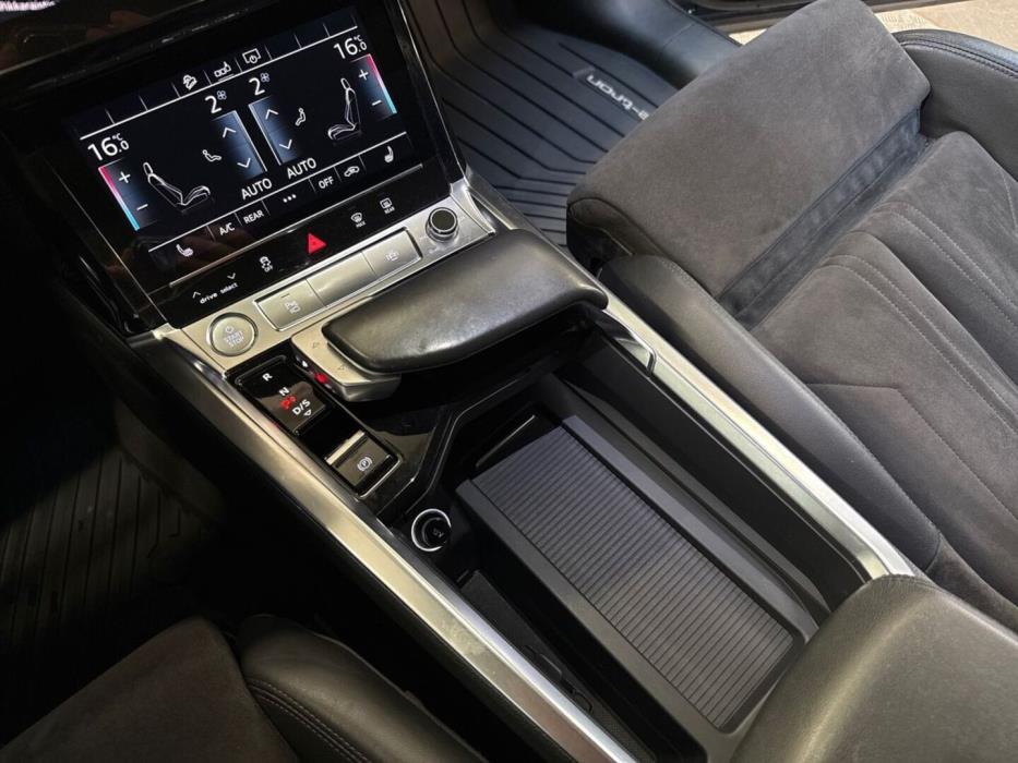 AUDI e-tron 2020