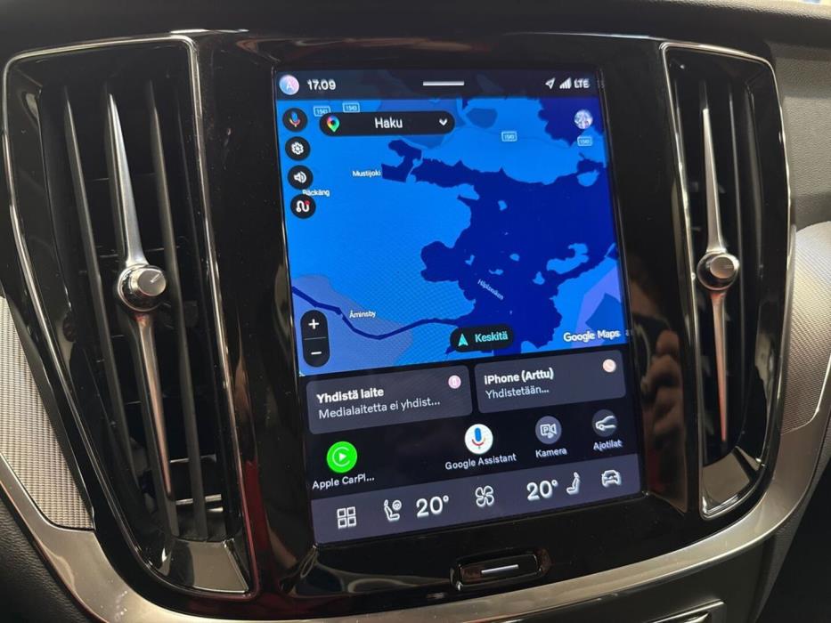 VOLVO V60 2024
