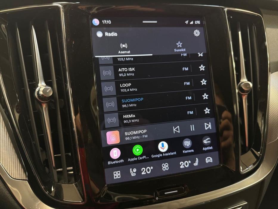 VOLVO V60 2024
