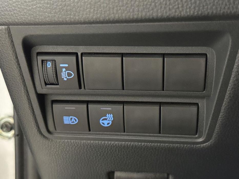 TOYOTA Yaris 2024