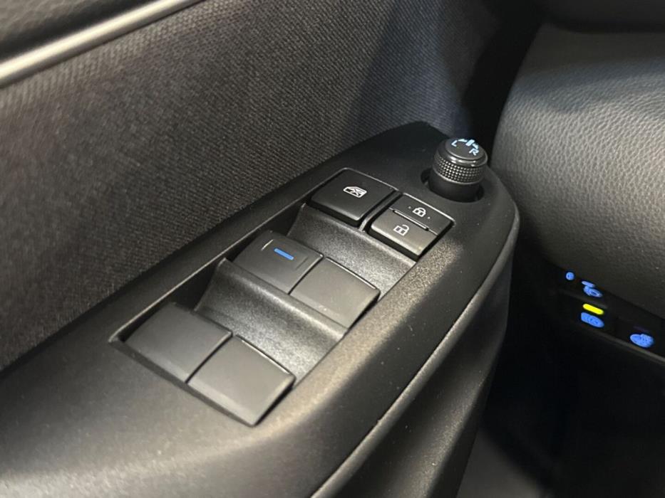 TOYOTA Yaris 2024