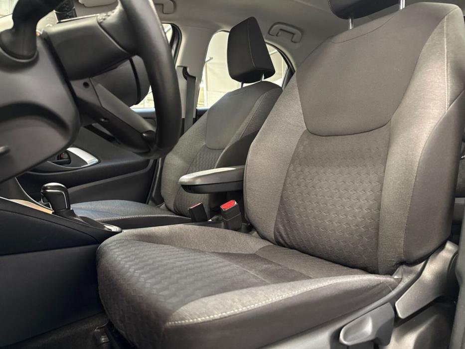 TOYOTA Yaris 2024