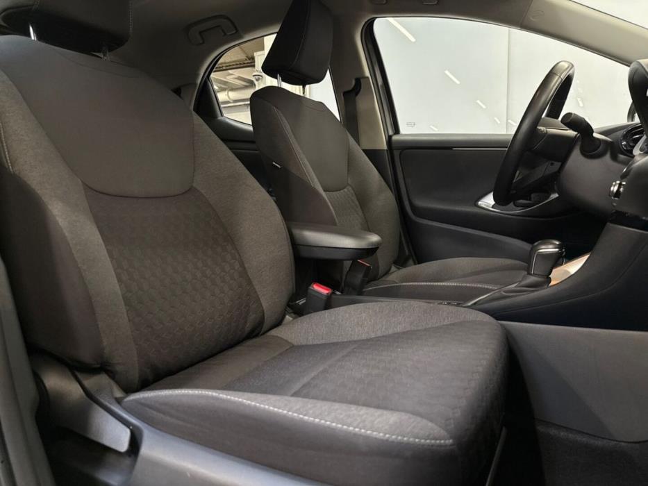 TOYOTA Yaris 2024